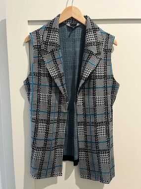 Ming Wang Sleeveless Open-Front collared Vest black and white